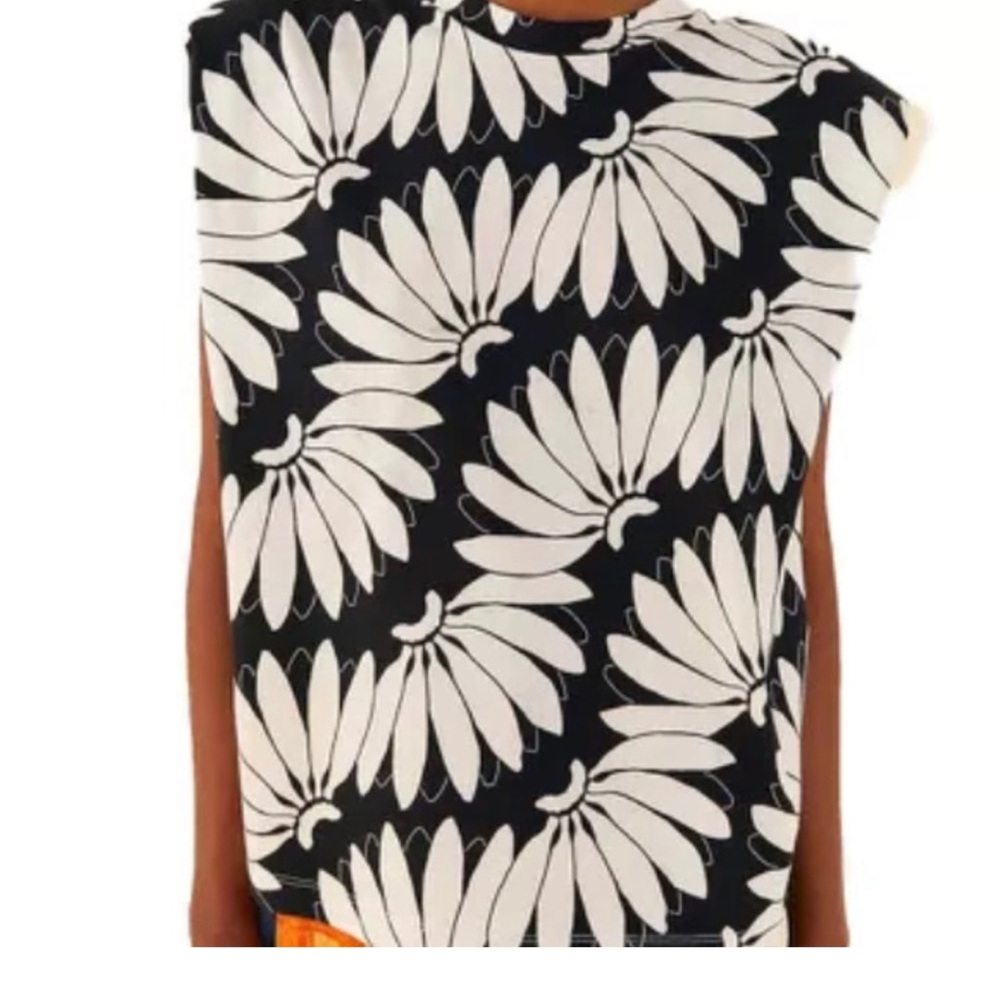 ISO FARM RIO COCOCABANA TSHIRT SIZE SM OR XS